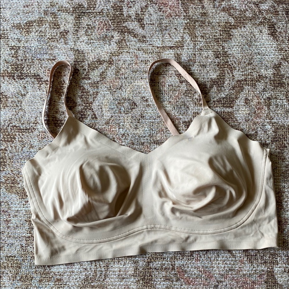 True&Co Lift Triangle Adjustable Strap Full Cup Bra in Dulce